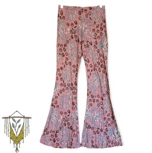 Novella Royale | The Iris Bells | Rosette Gardenia | Bell Bottom Pants